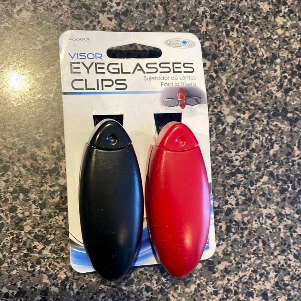 Visor eyeglasses clip